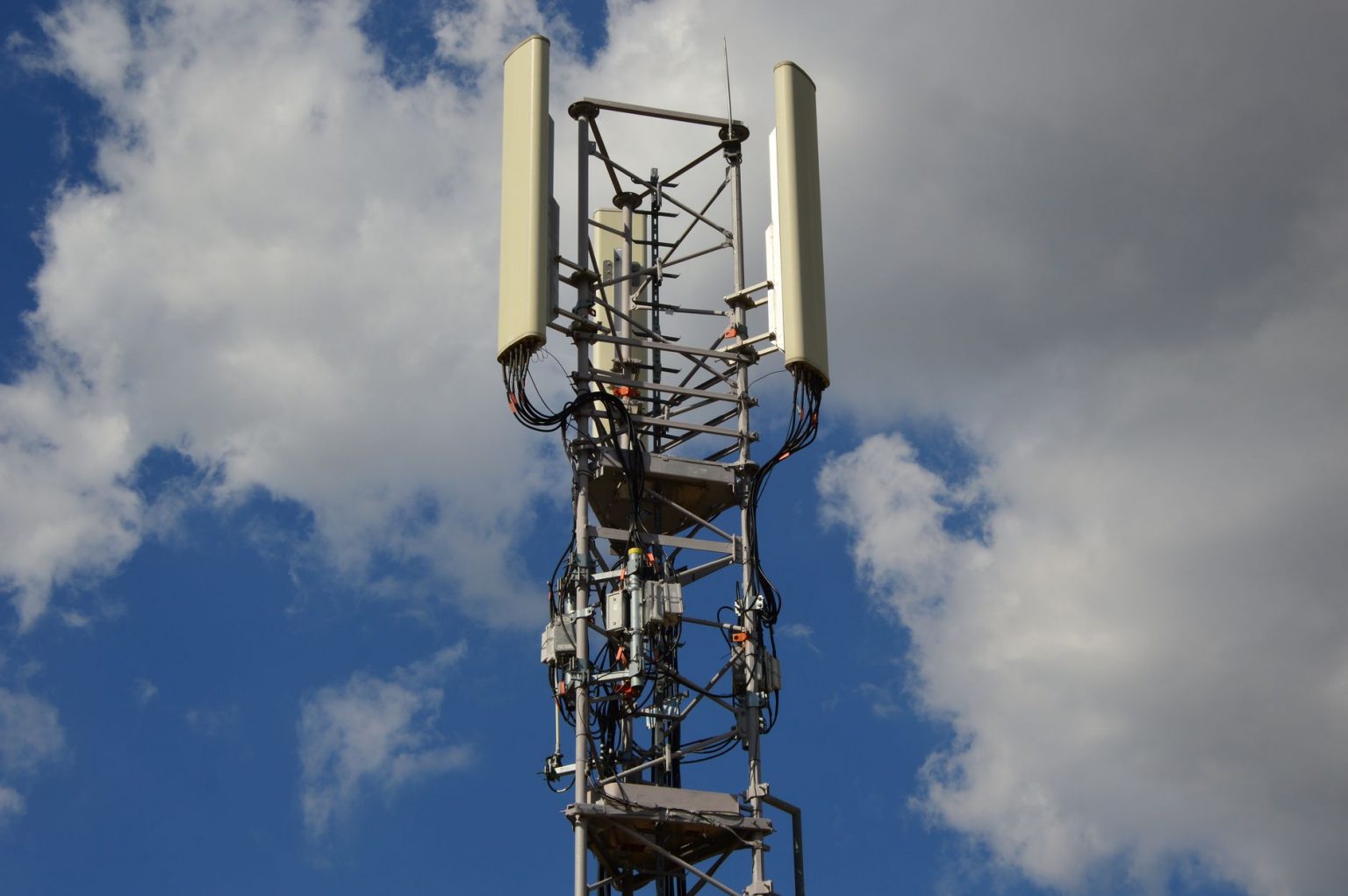 T-Mobile's AI Revolution: How Customer-Driven Coverage Is Redefining ...